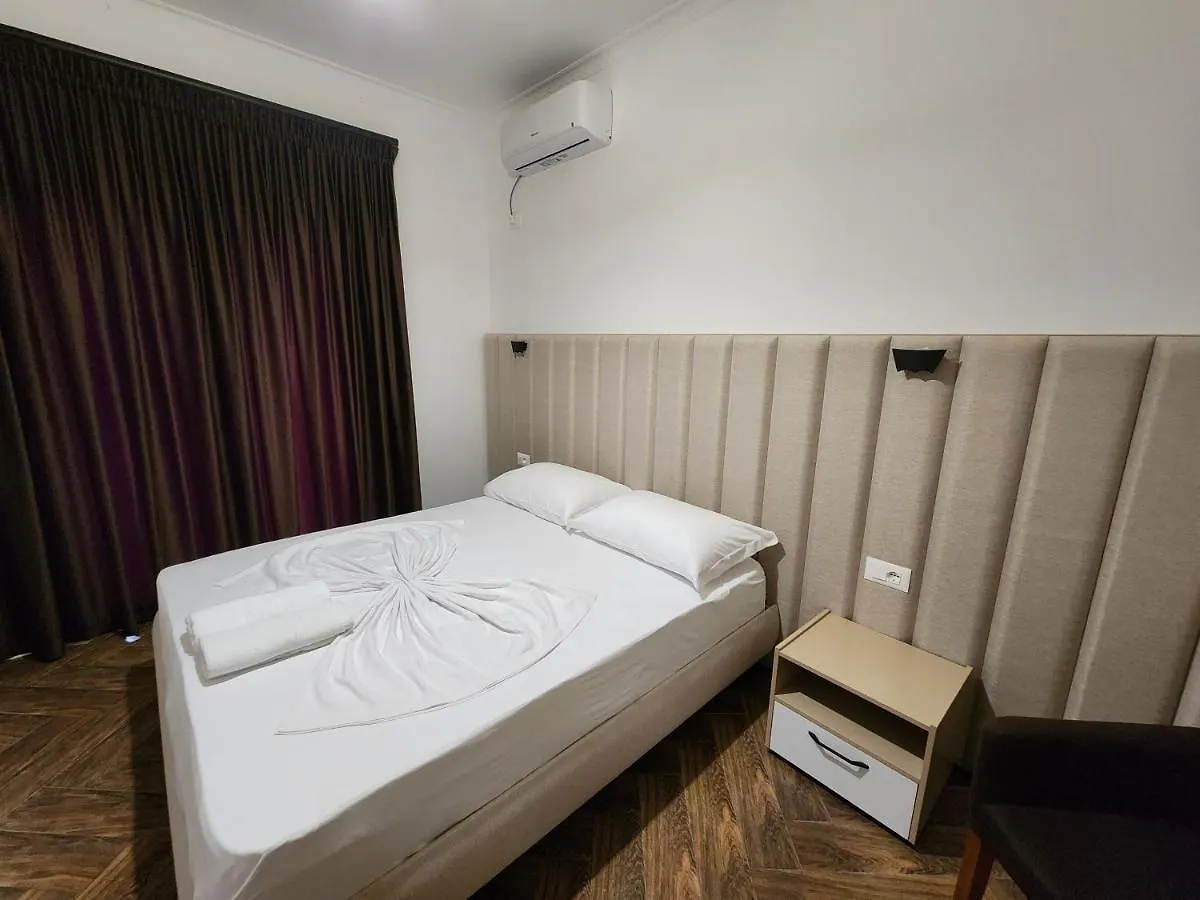 Villa Ax Mirage Vlorë 0*,