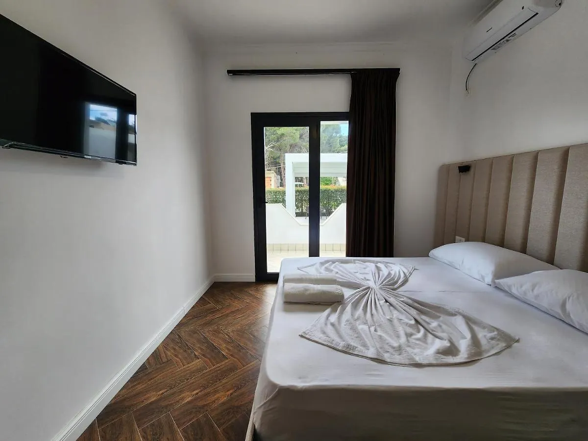 Villa Ax Mirage Vlorë