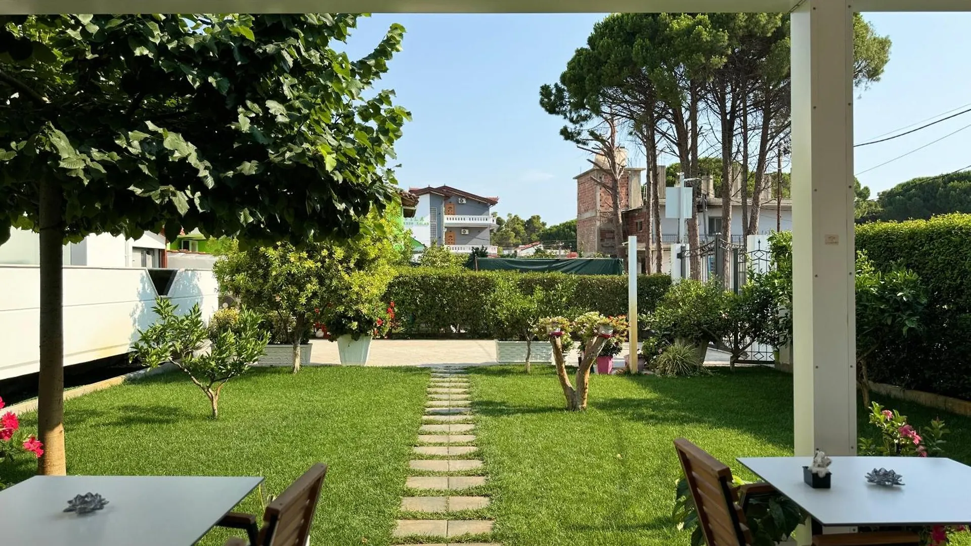 Villa Ax Mirage Vlorë 0*,  Albania