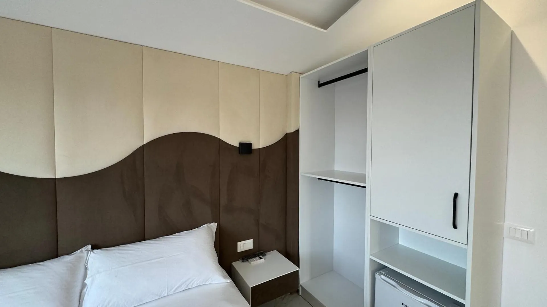 Villa Ax Mirage Vlorë Bed & Breakfast