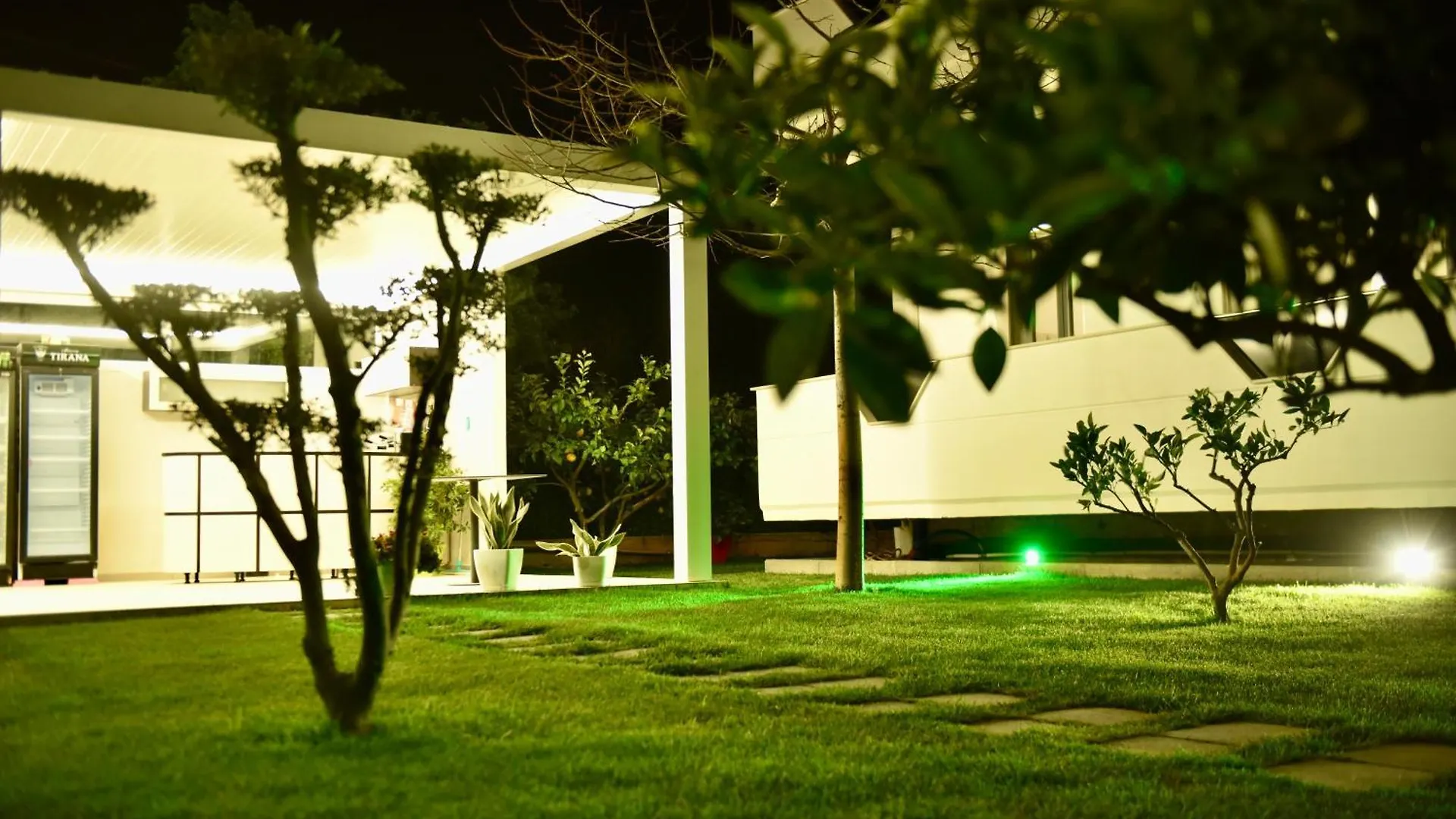 Bed & Breakfast Villa Ax Mirage Vlorë