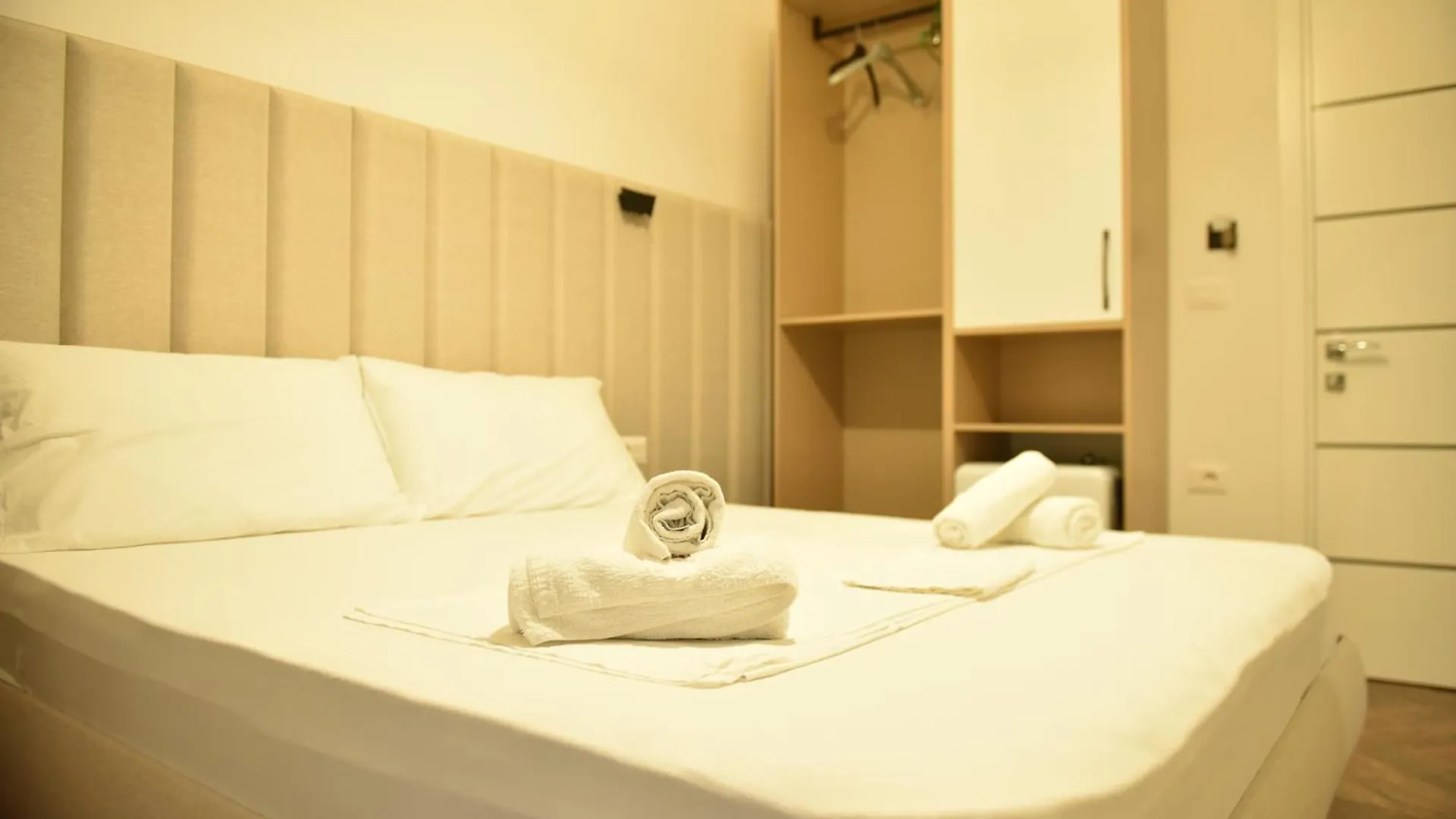 Villa Ax Mirage Vlorë ベッド・アンド・ブレックファスト