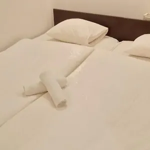 *** Hotel Happyrooms Piata Romana Romania